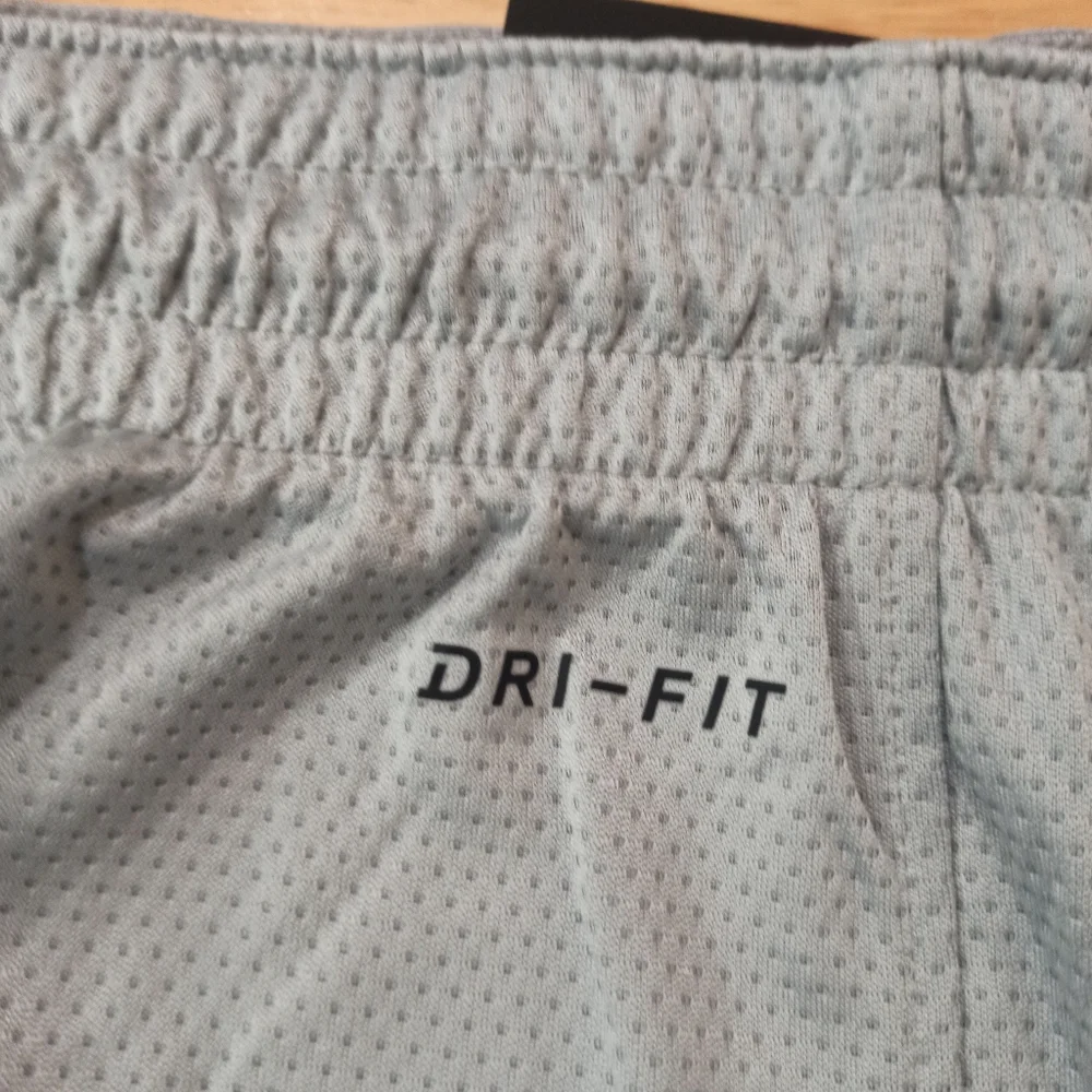 Nike Air Jordan Dri-Fit Triangle Basketball Shorts Grey men’s S, NWT - Picture 9 of 16